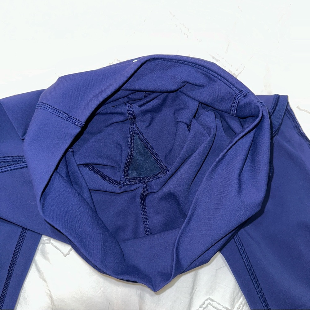 lululemon | Minimalist Crop Hero Blue High Rise Mesh Panel Criss Cross Straps 6 - Picture 11 of 16